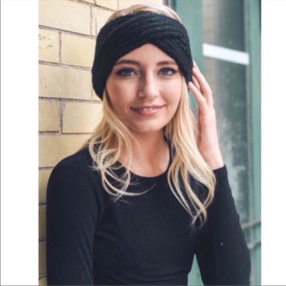 Black Knit Headband - Picture 2 of 9